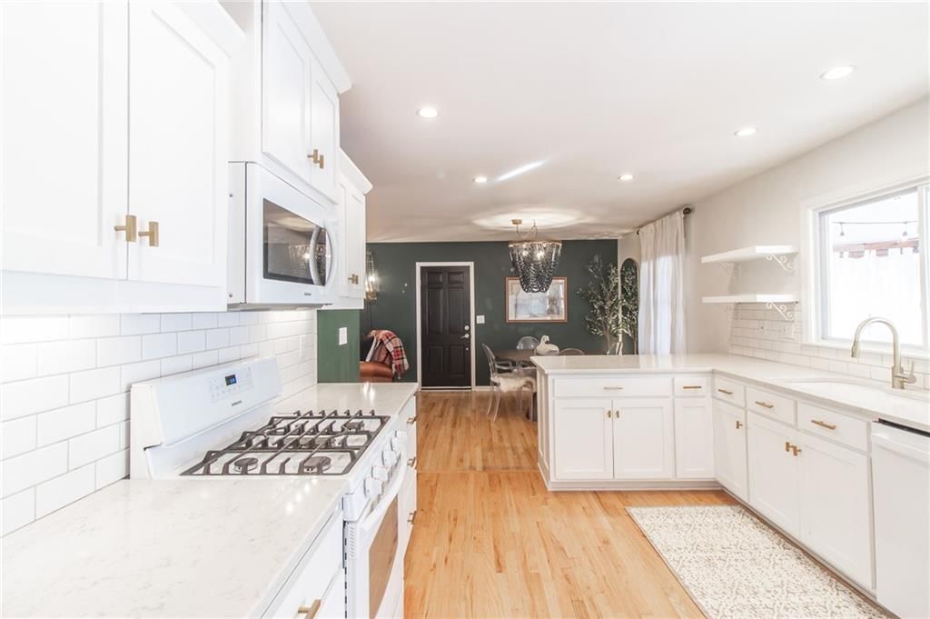 400 Hillcrest Drive — photo 4