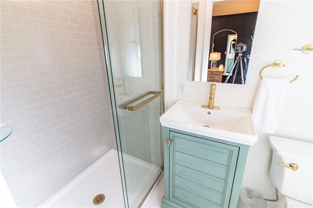 400 Hillcrest Drive — photo 24