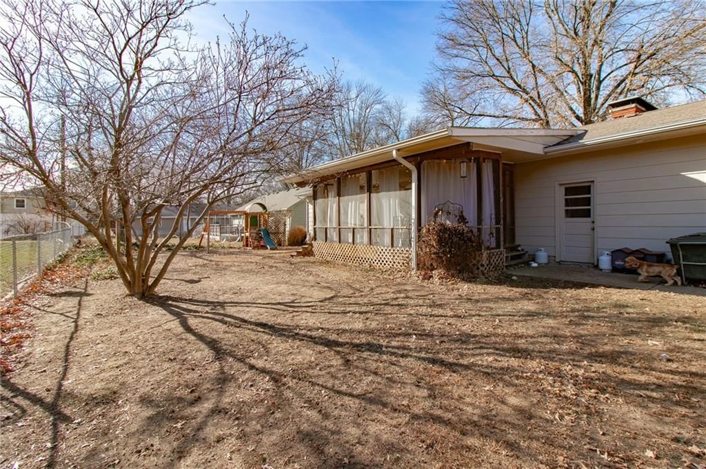400 Hillcrest Drive — photo 37