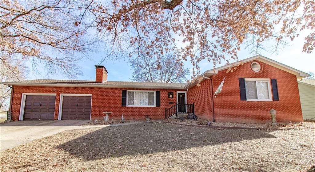 400 Hillcrest Drive — photo 38