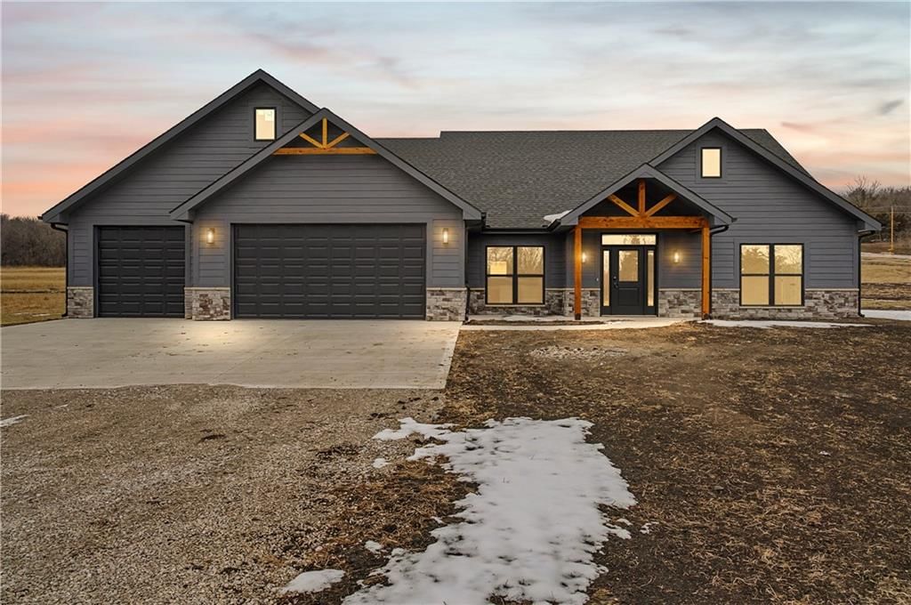 710 NW 1501 Road, Holden, MO