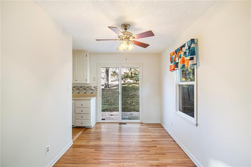 8420 N Virginia Avenue — photo 5