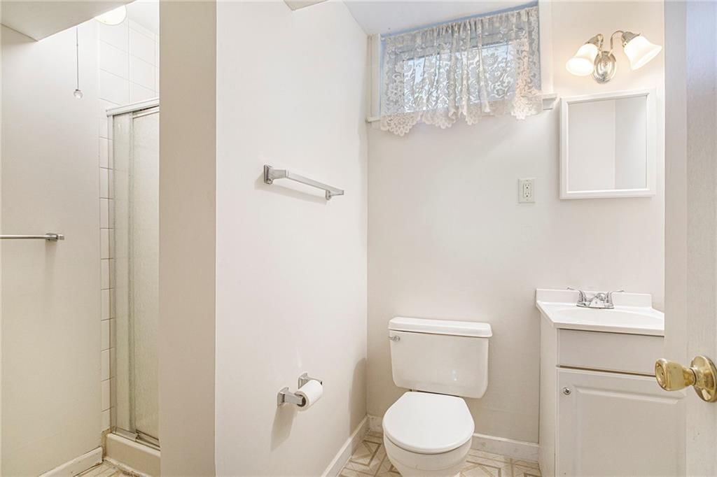 8420 N Virginia Avenue — photo 13