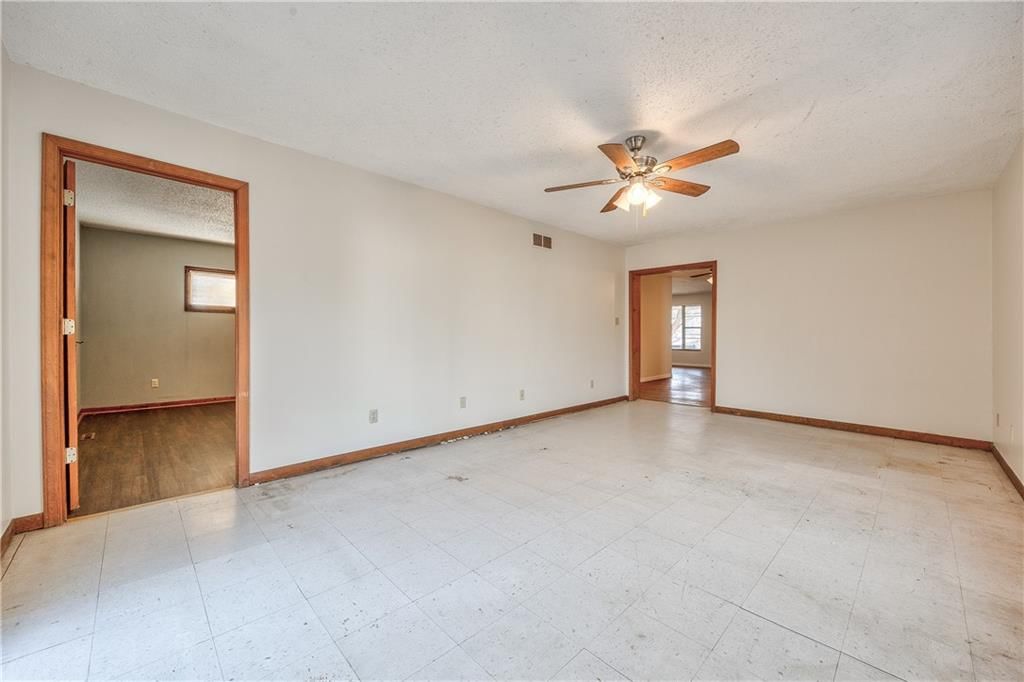 7625 Baltimore Avenue — photo 9