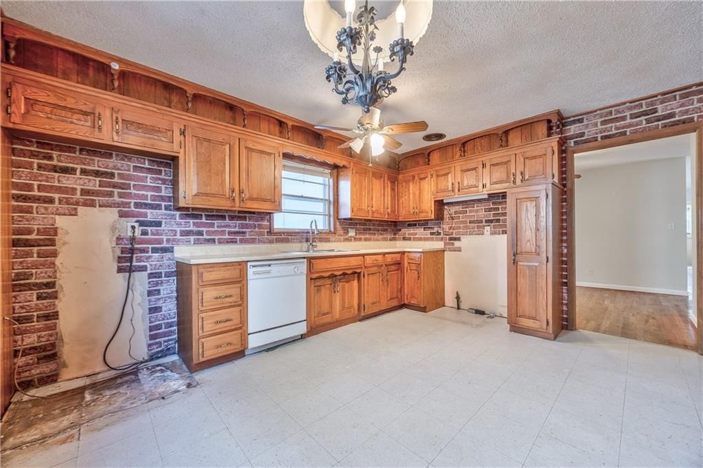7625 Baltimore Avenue — photo 13