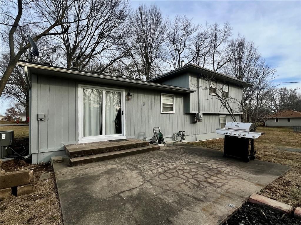 995 N Hurley Street — photo 4