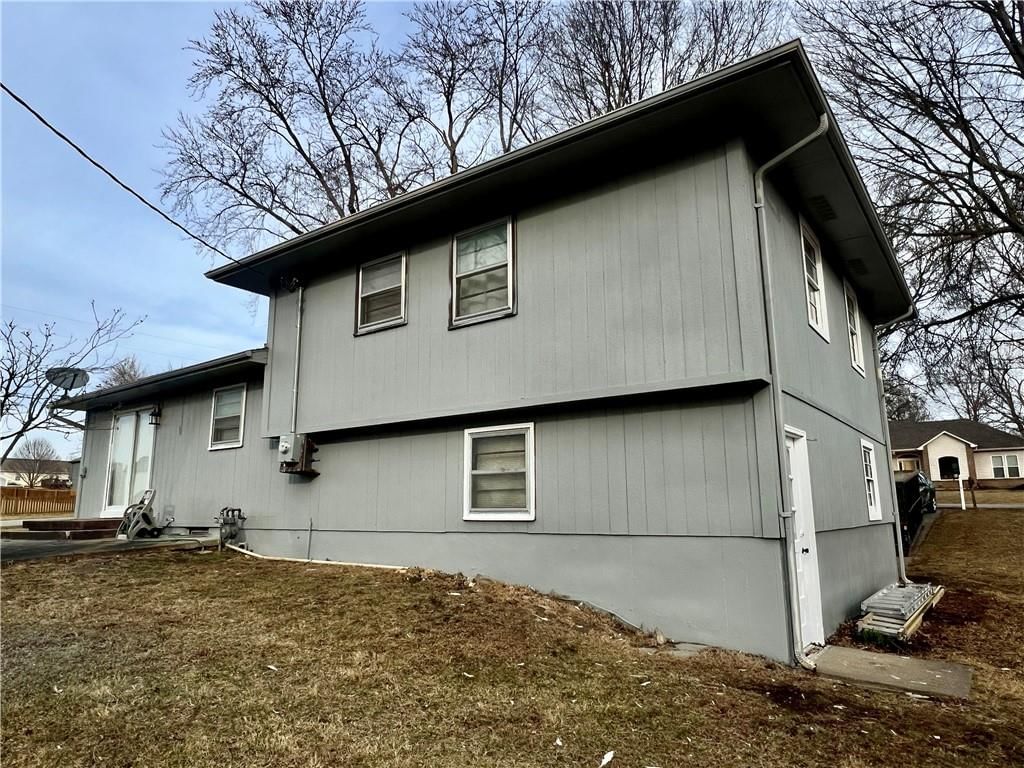 995 N Hurley Street — photo 5