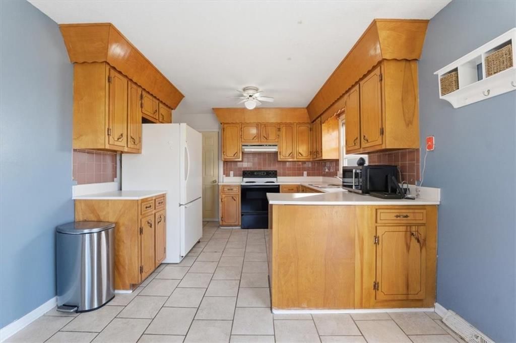 995 N Hurley Street — photo 12