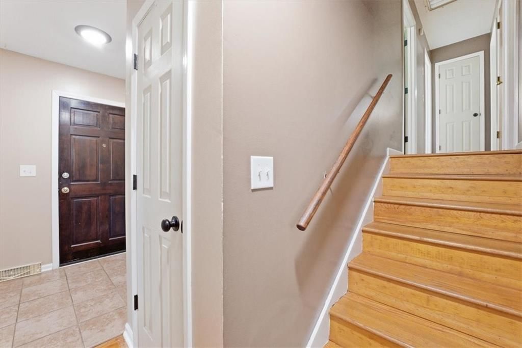995 N Hurley Street — photo 21