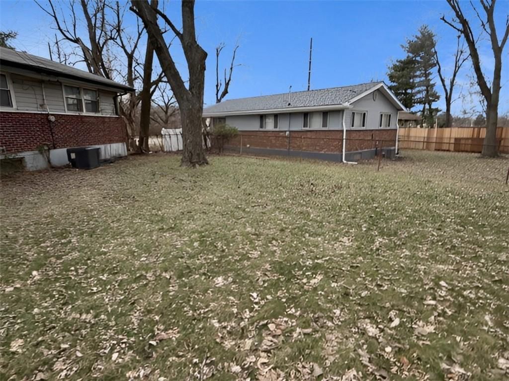9468 HALLS FERRY Road — photo 16