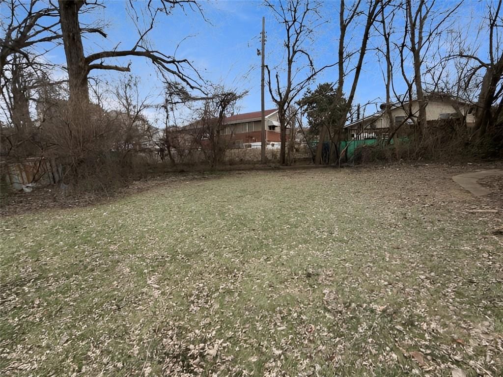 9468 HALLS FERRY Road — photo 17