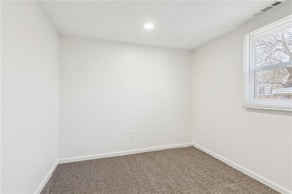 705 E Shady Lane — photo 14