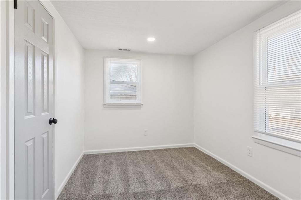 705 E Shady Lane — photo 16