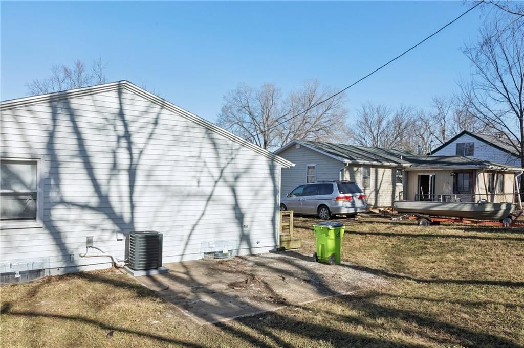 705 E Shady Lane — photo 26