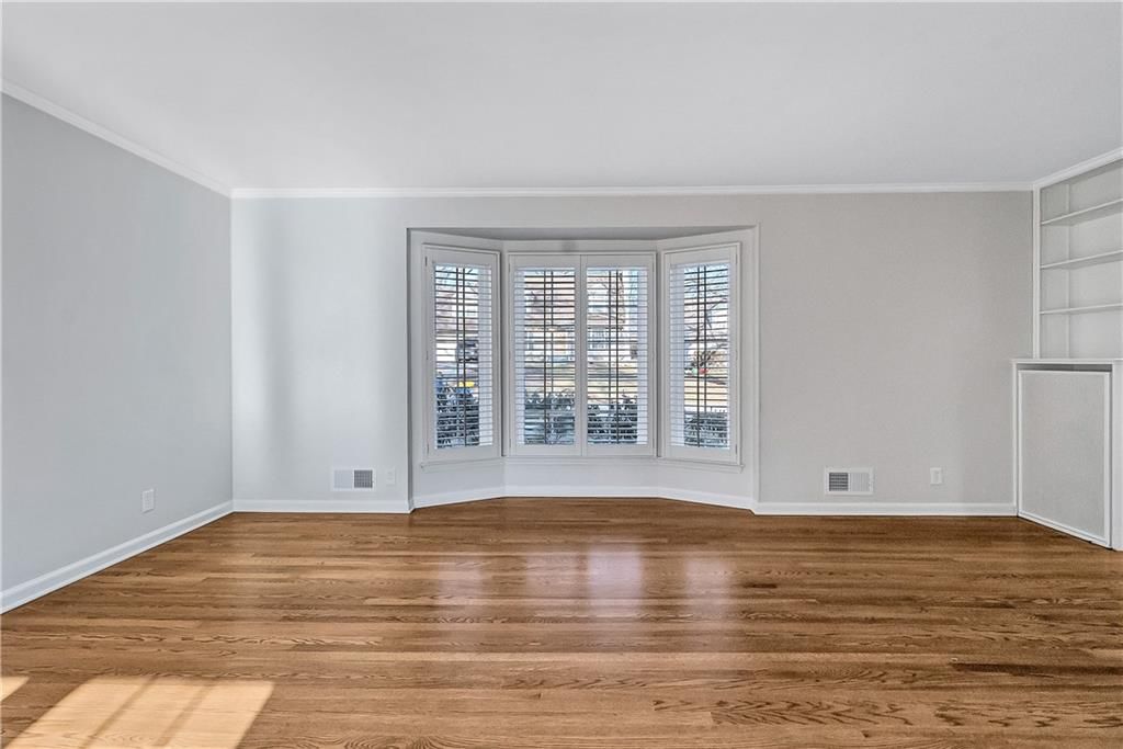 3705 W 52nd Terrace — photo 5