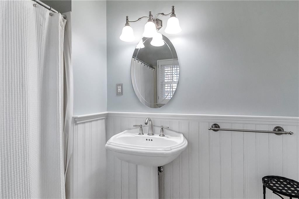 3705 W 52nd Terrace — photo 31