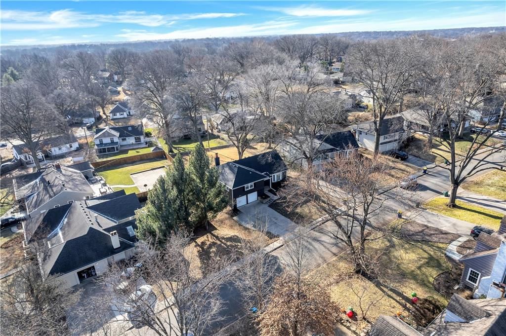 3705 W 52nd Terrace — photo 44