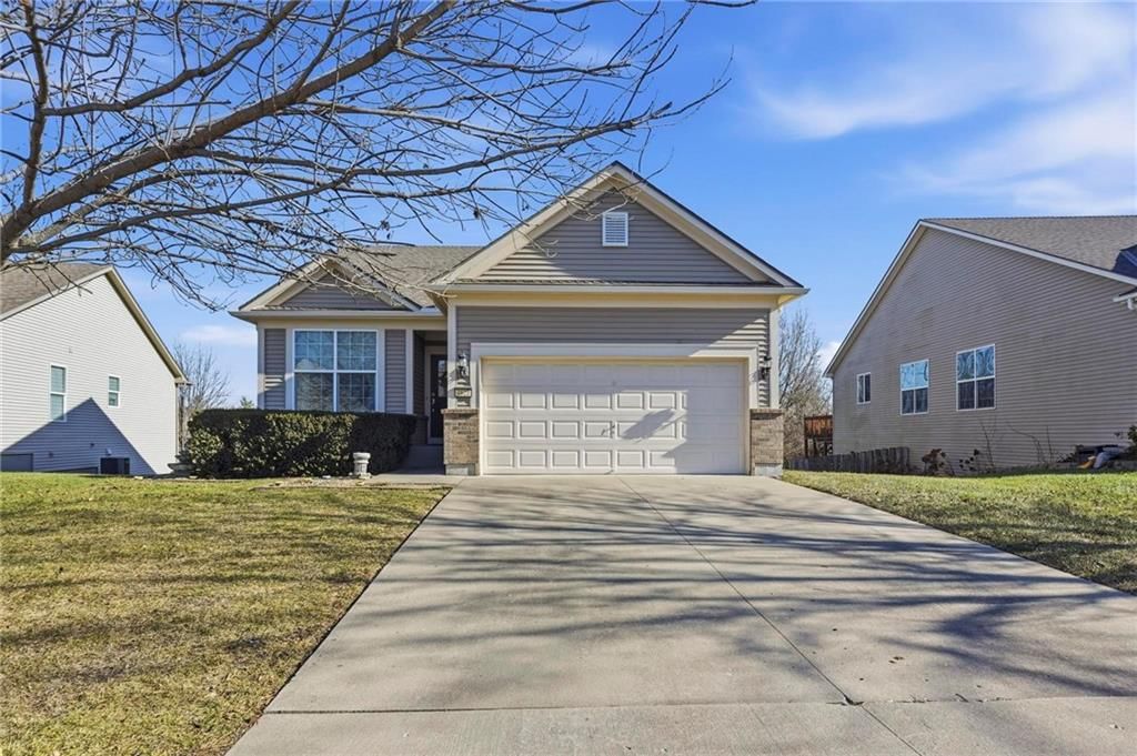 4821 SW Davis Drive — photo 2