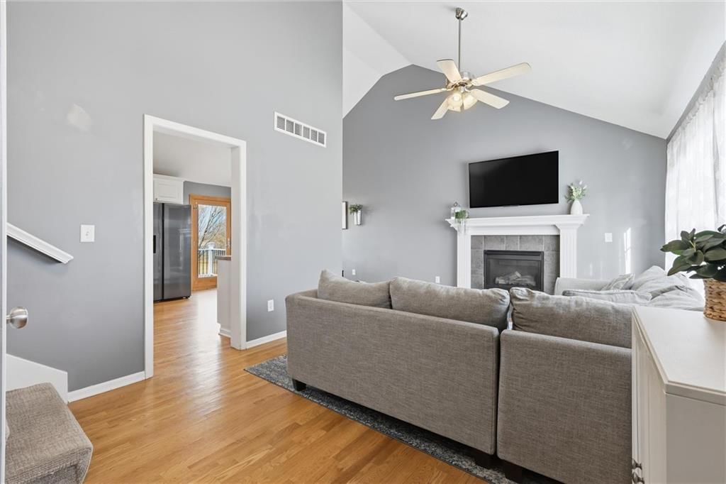 834 N JUNIPER Court — photo 5