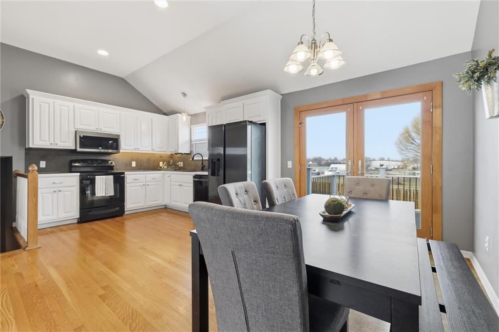 834 N JUNIPER Court — photo 9