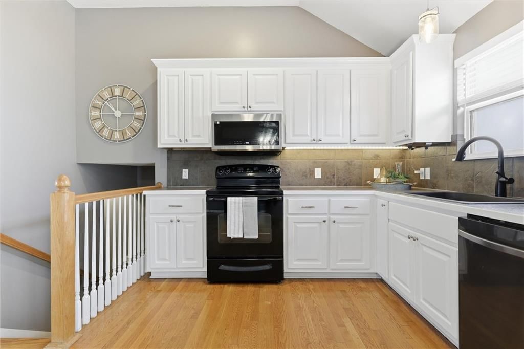 834 N JUNIPER Court — photo 11