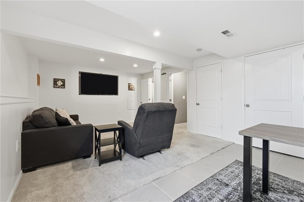 834 N JUNIPER Court — photo 27