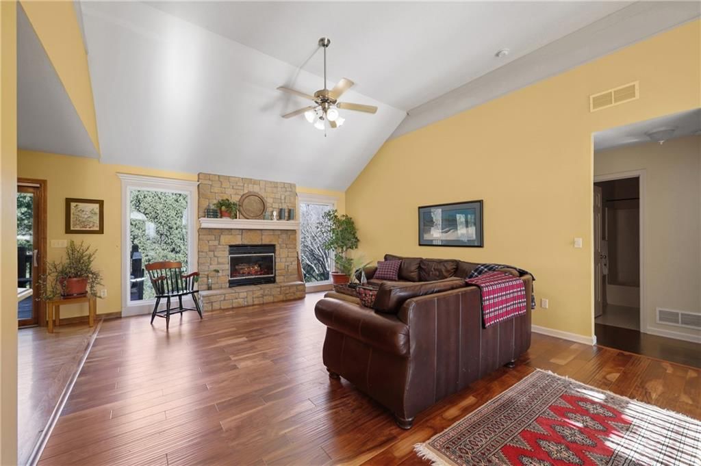 13520 Sycamore Drive — photo 6