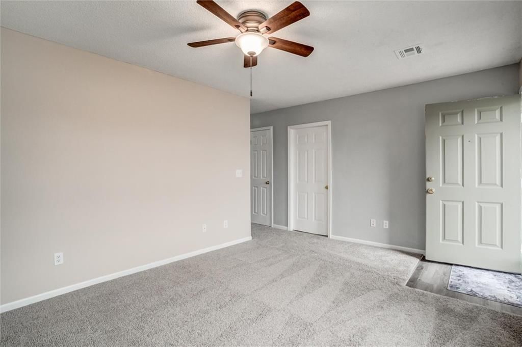 1121 SW Ephraim Drive — photo 8