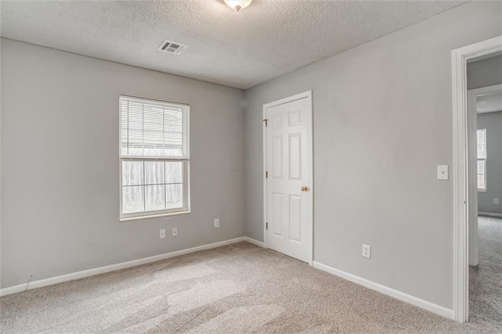 1121 SW Ephraim Drive — photo 15