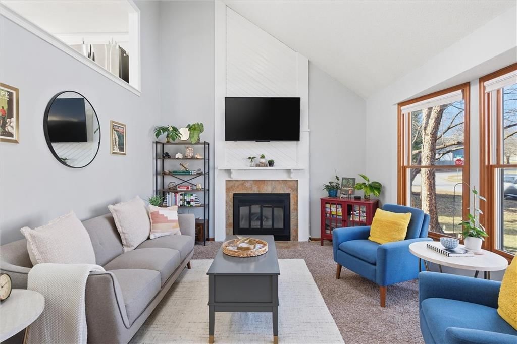 15709 W 125TH Terrace — photo 5