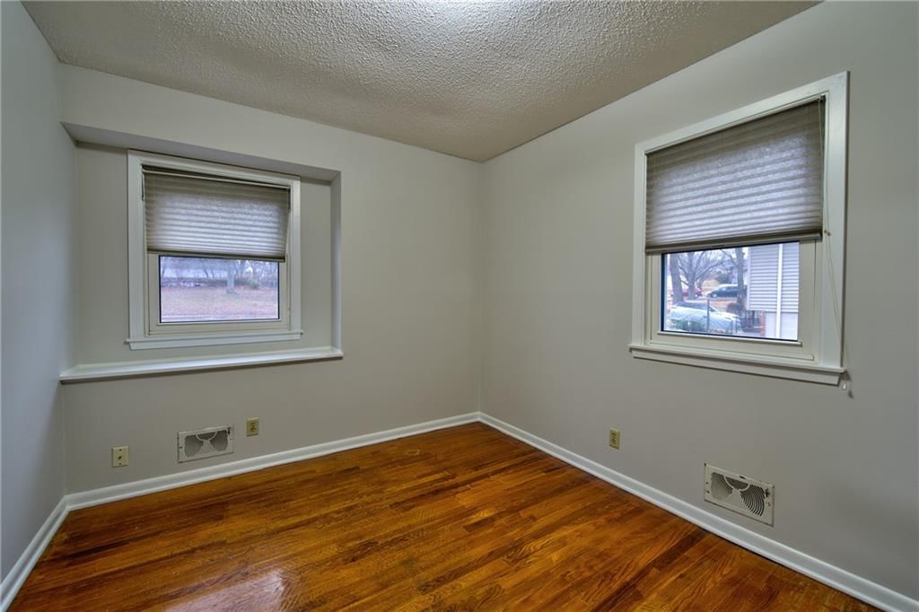 9404 E 84th Street — photo 11