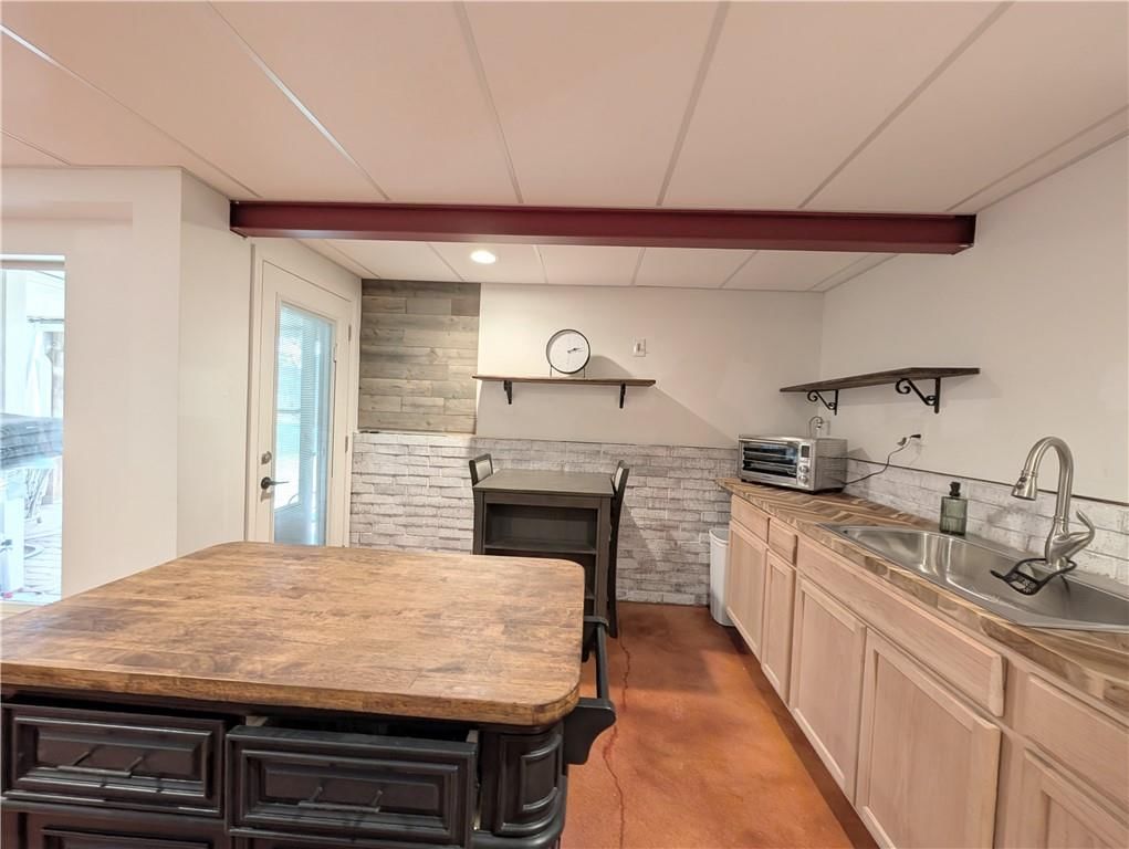 1304 Surrey Trace Road — photo 41