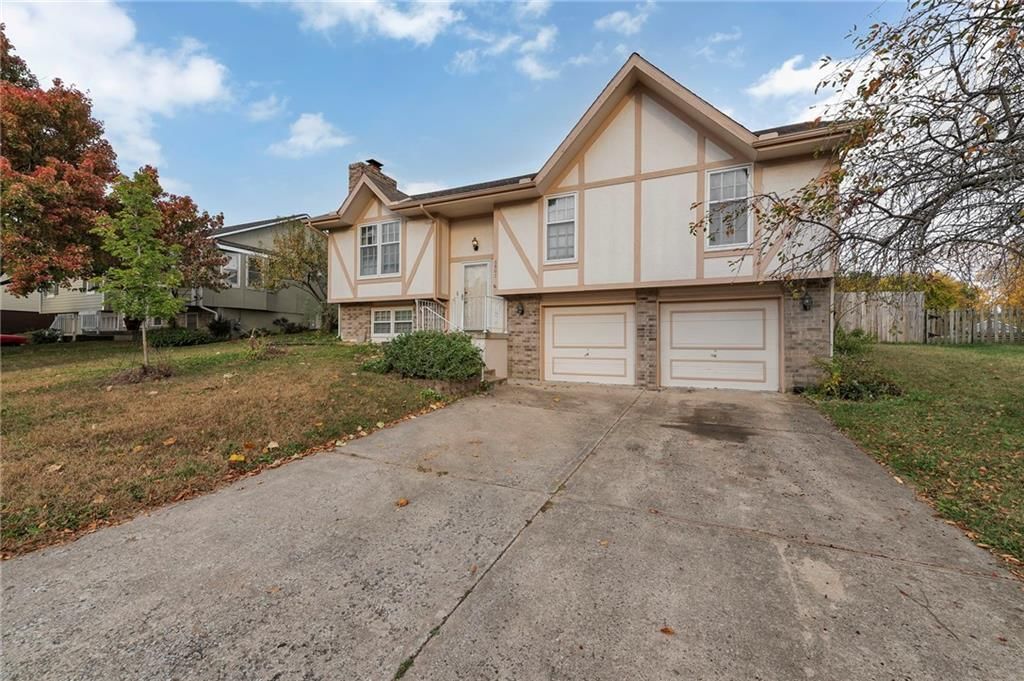6807 T Gabbert Drive — photo 2