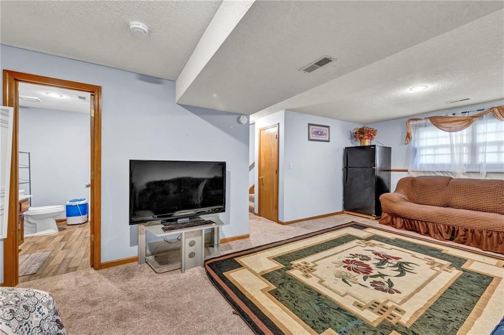 6807 T Gabbert Drive — photo 24