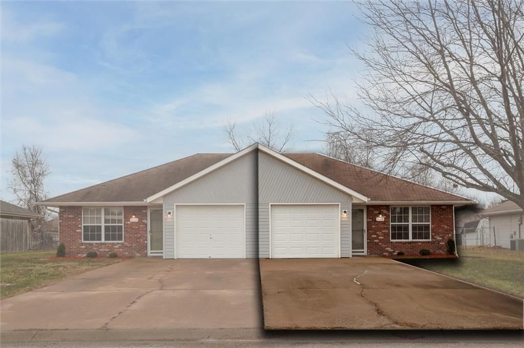 1123 SW Ephraim Drive, Grain Valley, MO