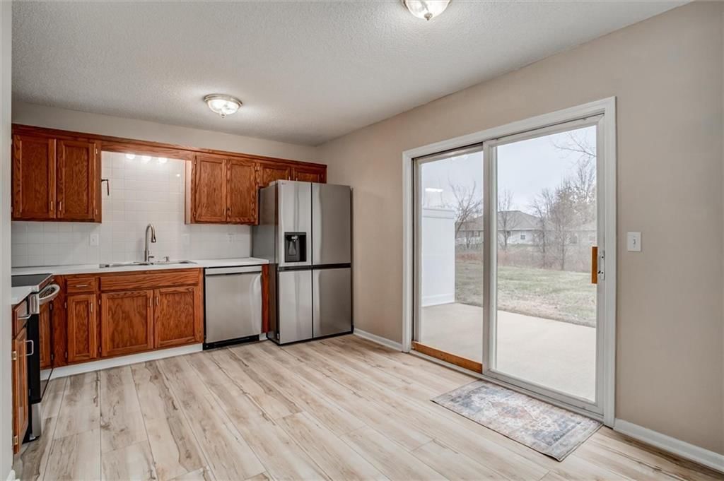 1123 SW Ephraim Drive — photo 10