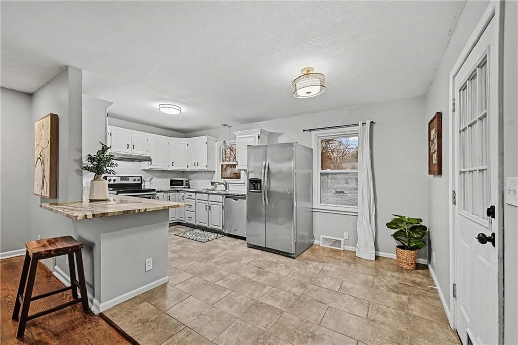 10009 E 68th Street — photo 4