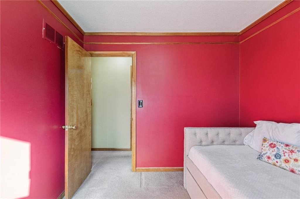 704 Feldspar Street — photo 15