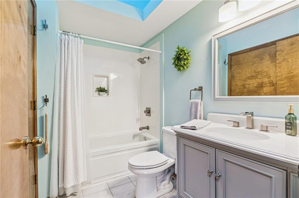 704 Feldspar Street — photo 16