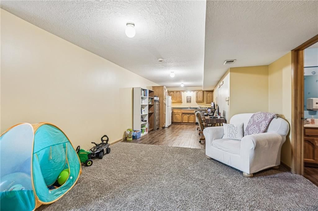 704 Feldspar Street — photo 20