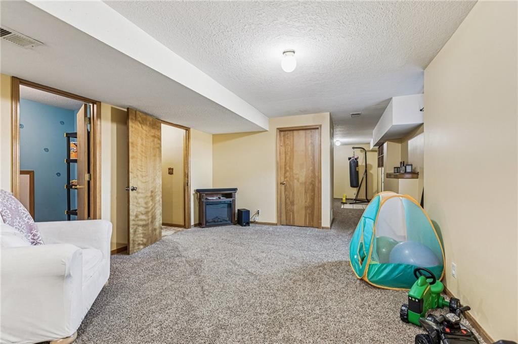 704 Feldspar Street — photo 21