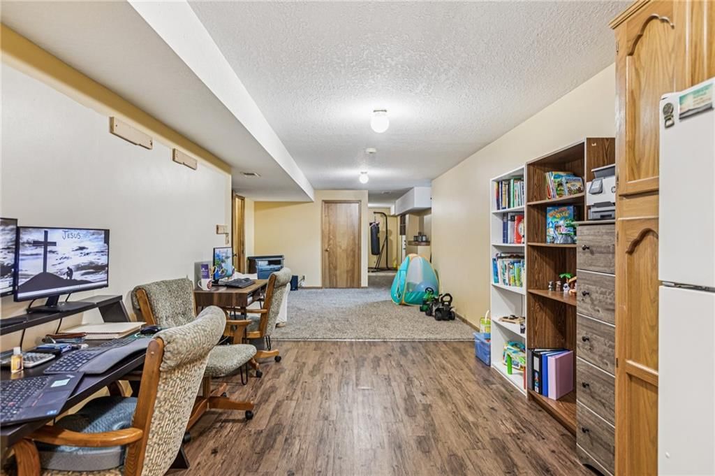 704 Feldspar Street — photo 24