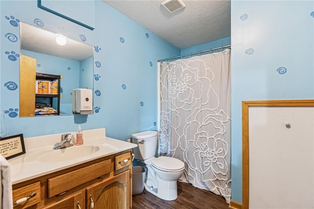 704 Feldspar Street — photo 25