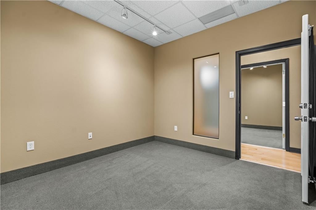4702 Eastern Avenue — photo 33