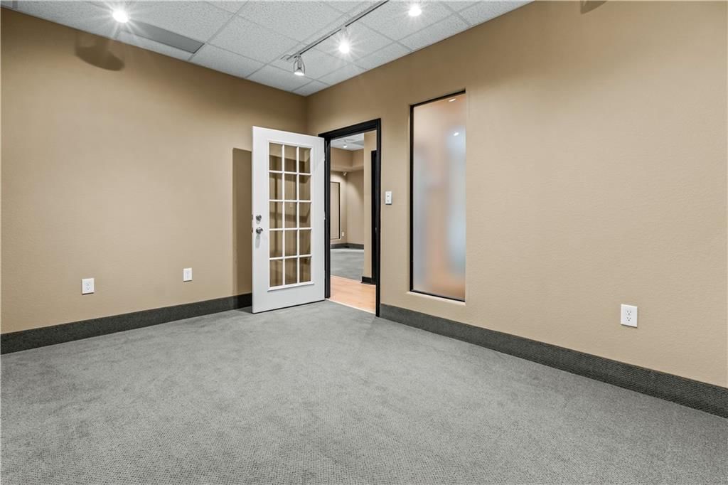 4702 Eastern Avenue — photo 38