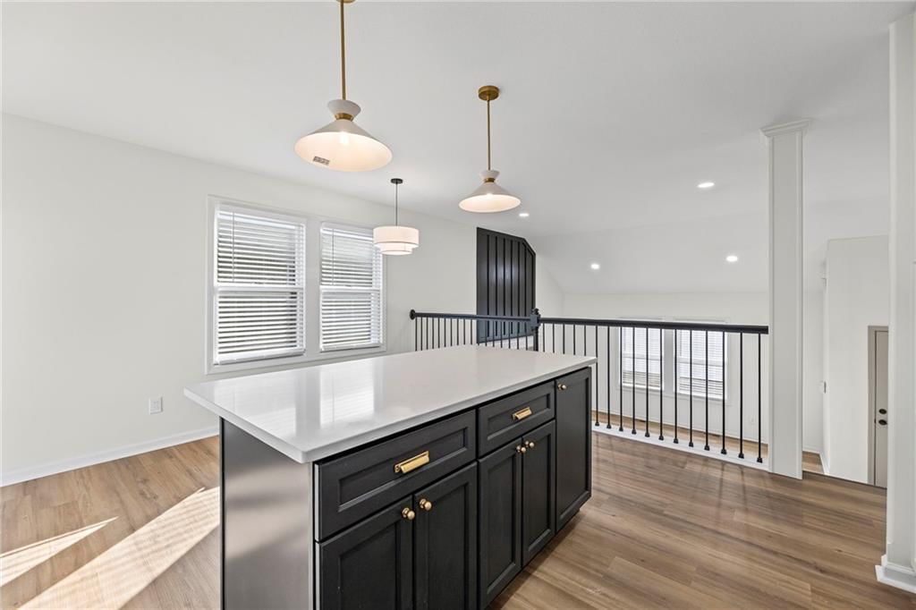 13704 Berger Avenue — photo 9