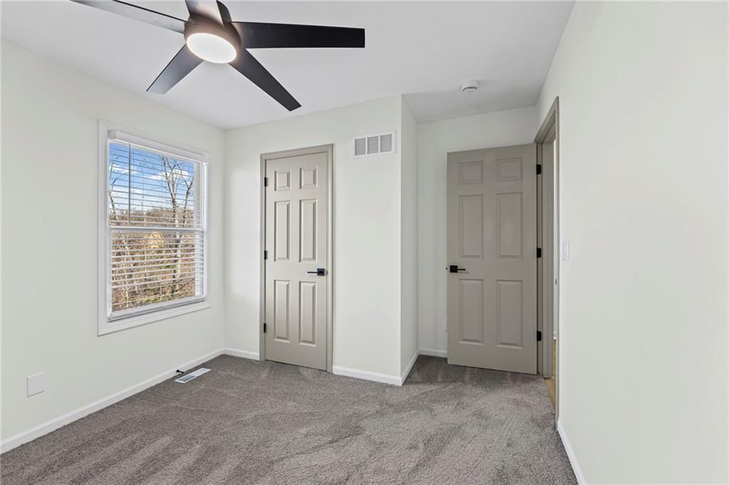 13704 Berger Avenue — photo 23