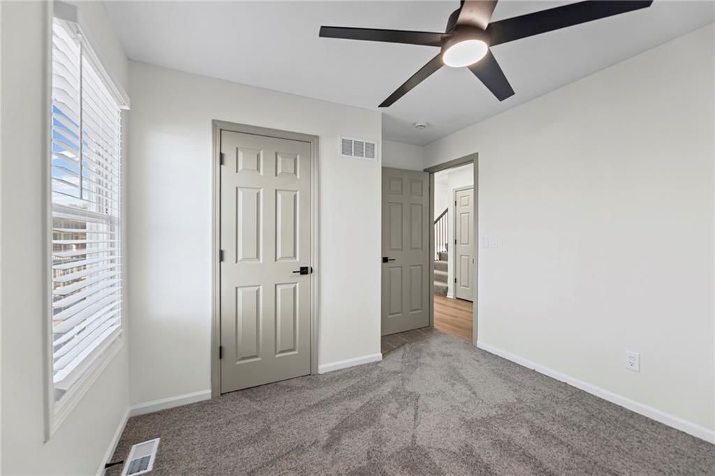 13704 Berger Avenue — photo 24