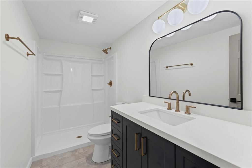 13704 Berger Avenue — photo 30