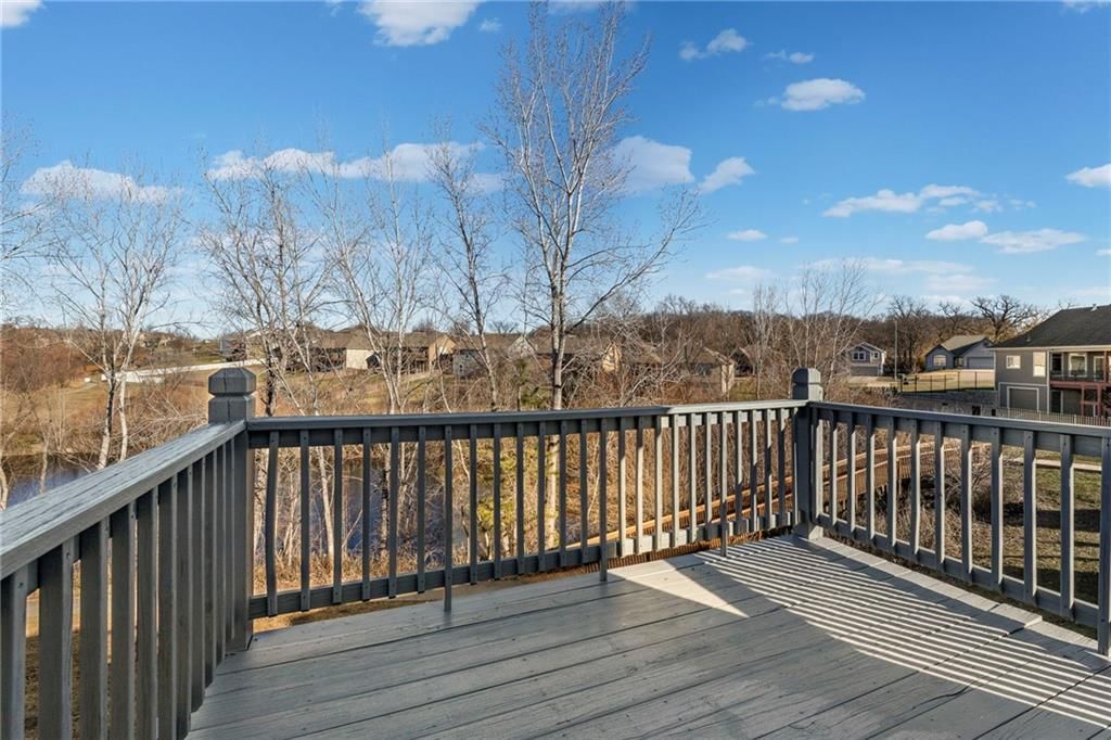13704 Berger Avenue — photo 44